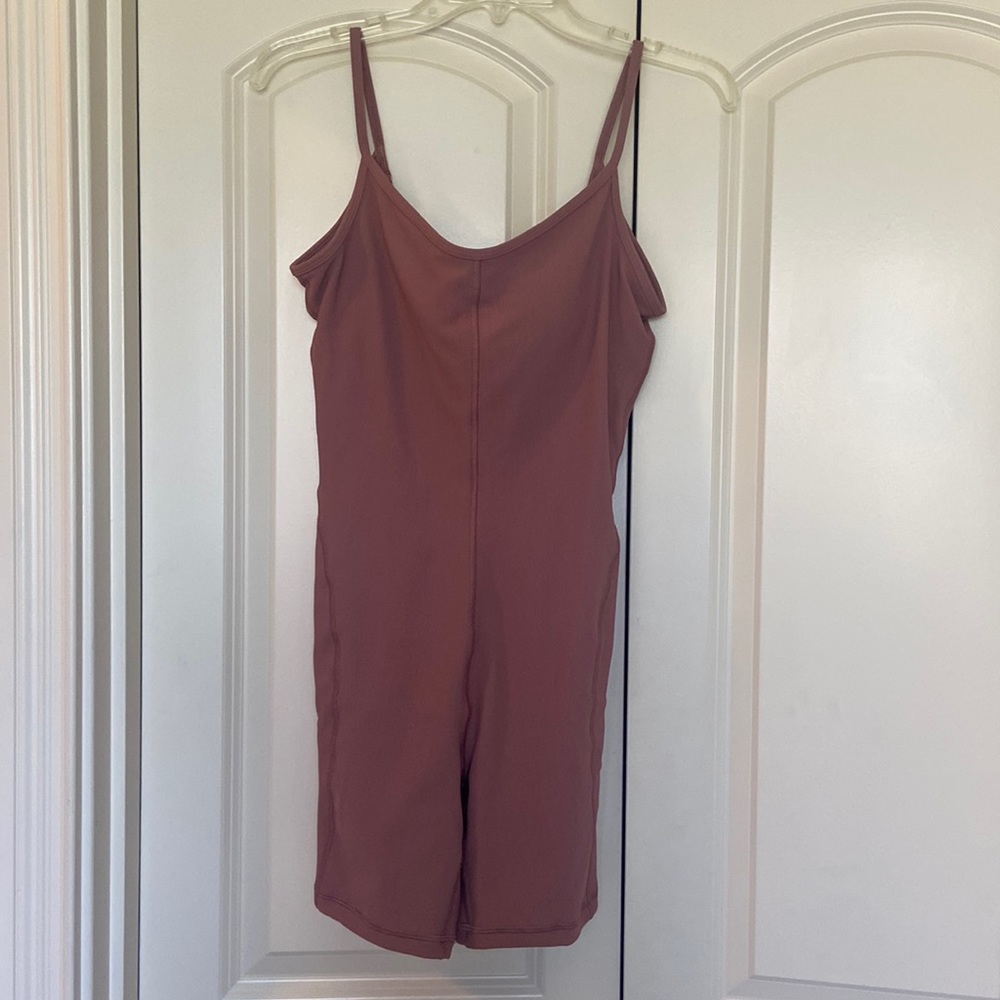 Lululemon size 8 pink bodysuit